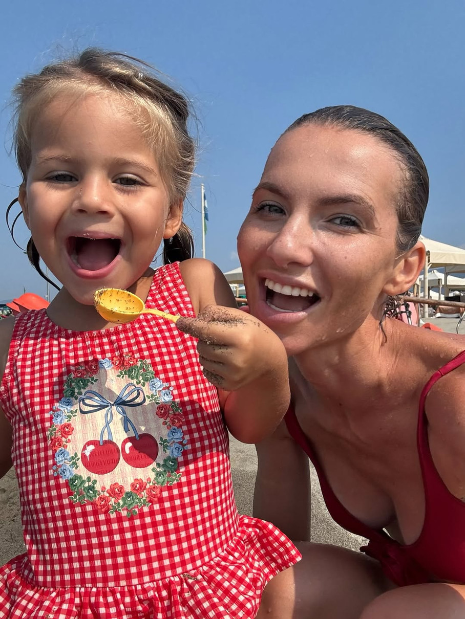 Єлизавета Юрушева на відпочинку в Італії