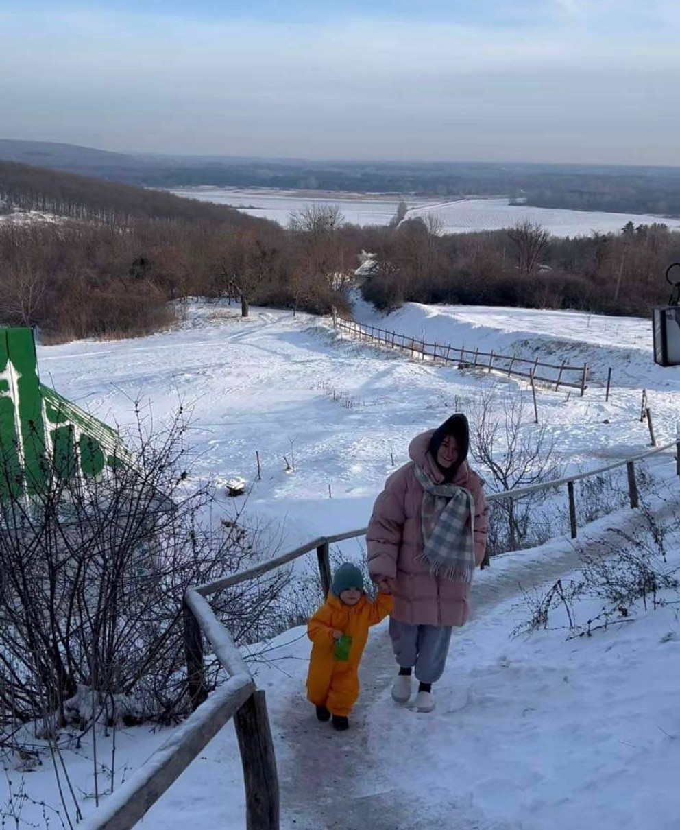 Пара провела час на Полтавщинні