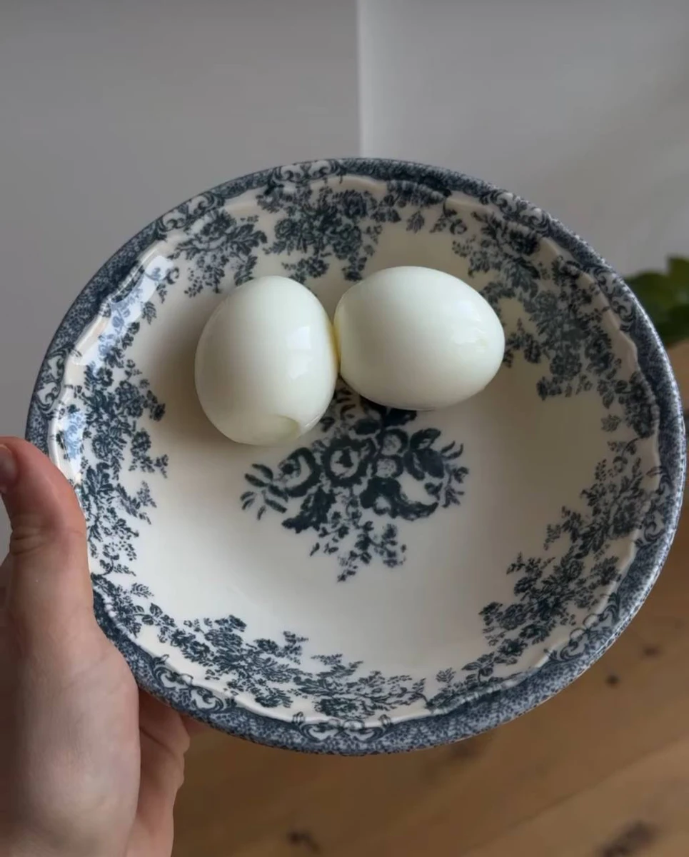 Та закріплює це білком