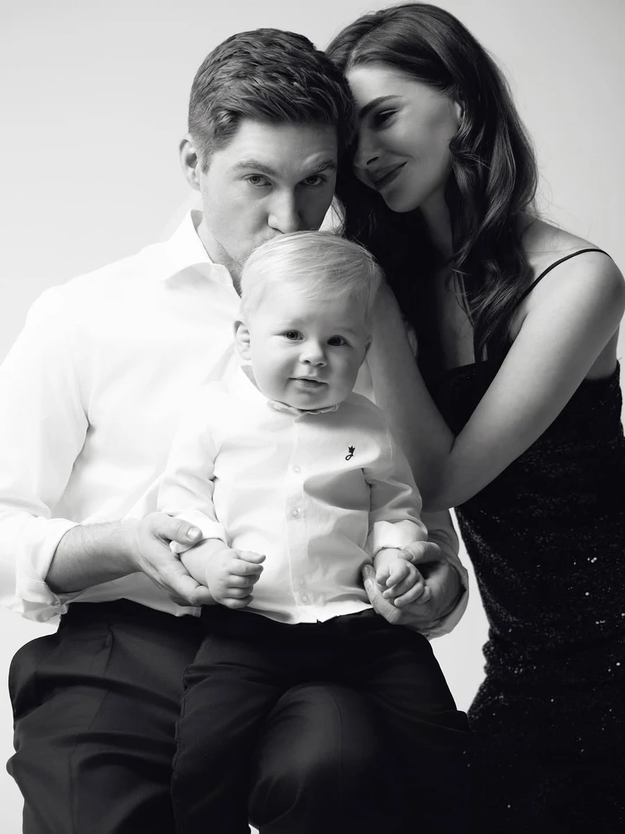 Остапчук із дружиною та сином