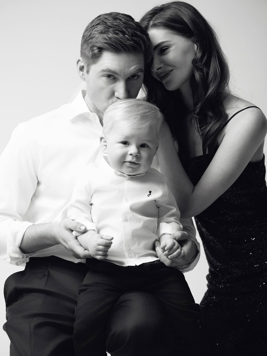 Остапчук із дружиною та сином