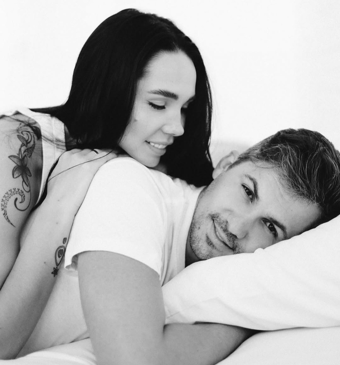 Наталія Татарінцева і Євген Кот покрасувалися разом на ліжку