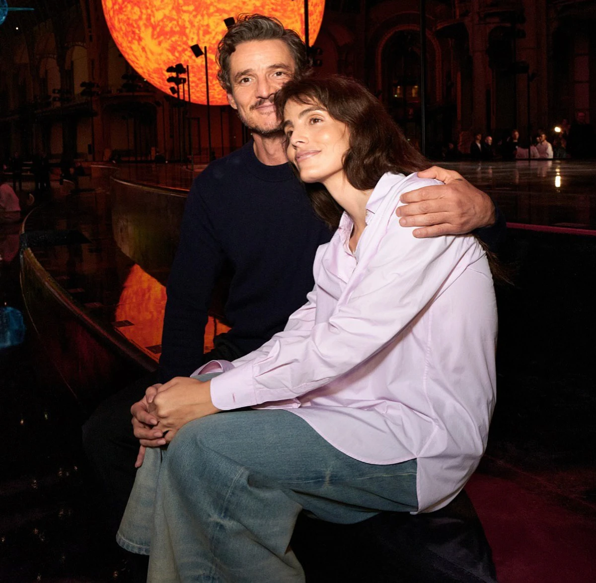 Педро Паскаль помічений за романтикою з чоловіком