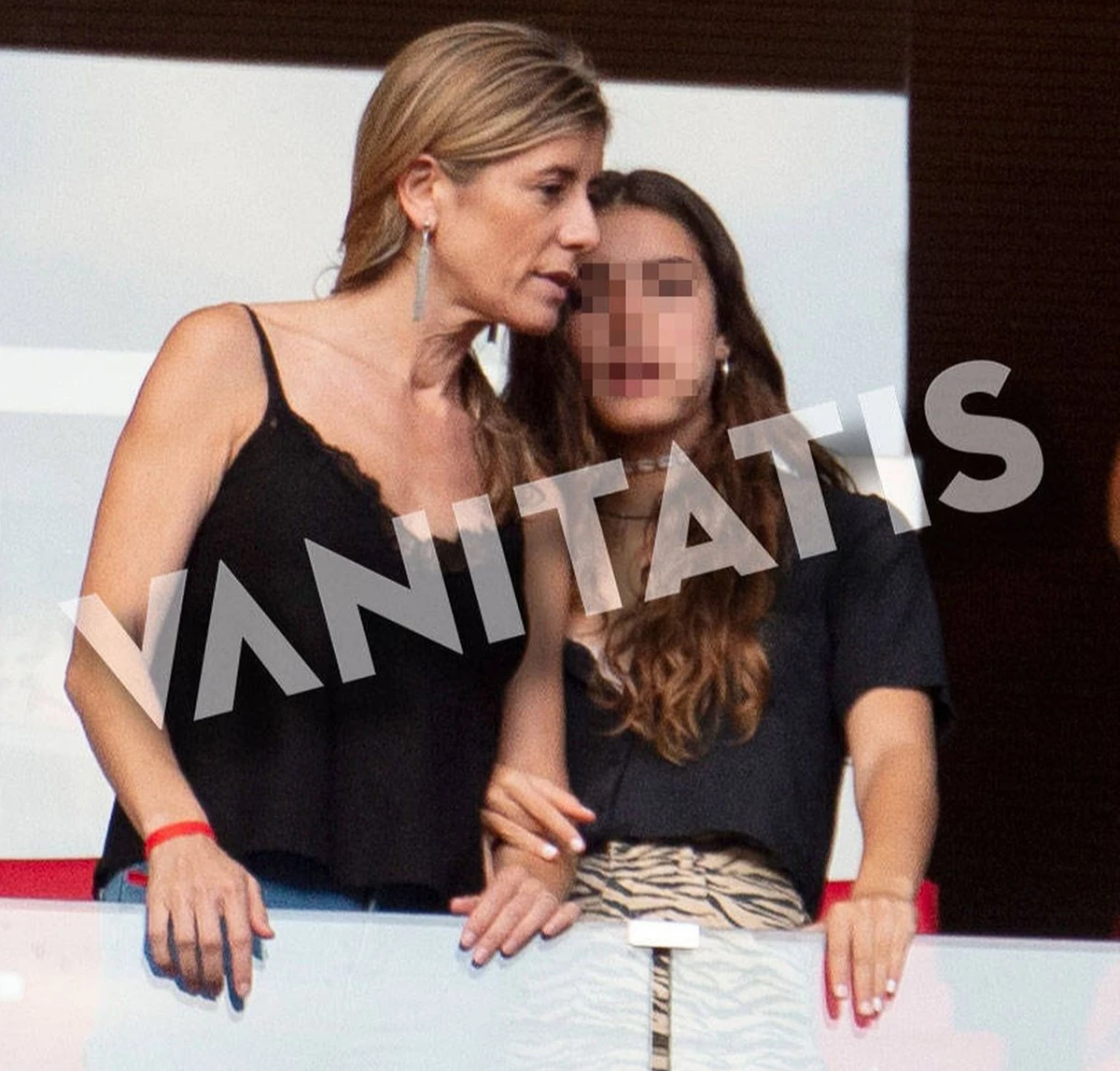 Чим займаються діти премʼєра Іспанії