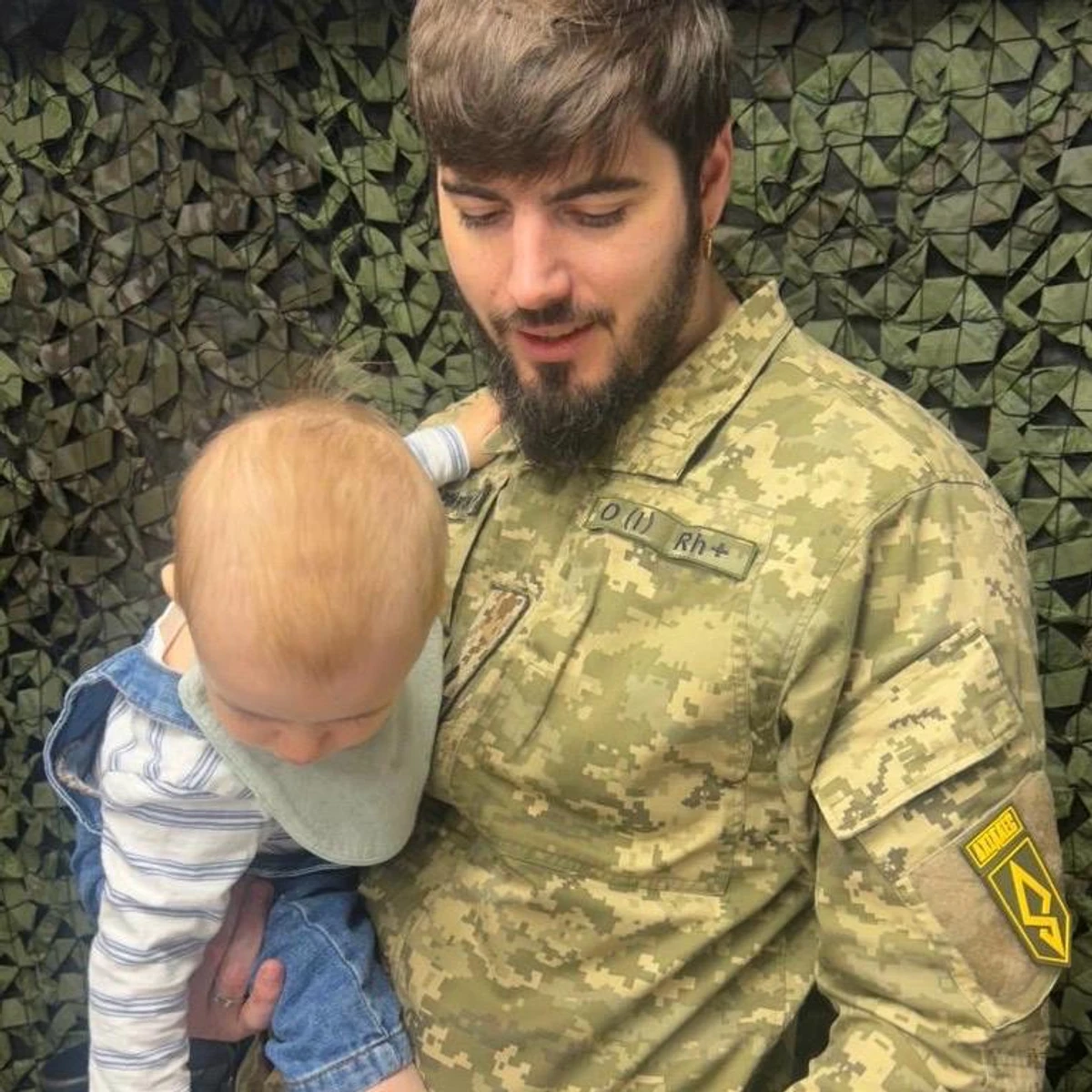 Марія Мезенцева показала чоловіка і сина з нагоди Дня батька