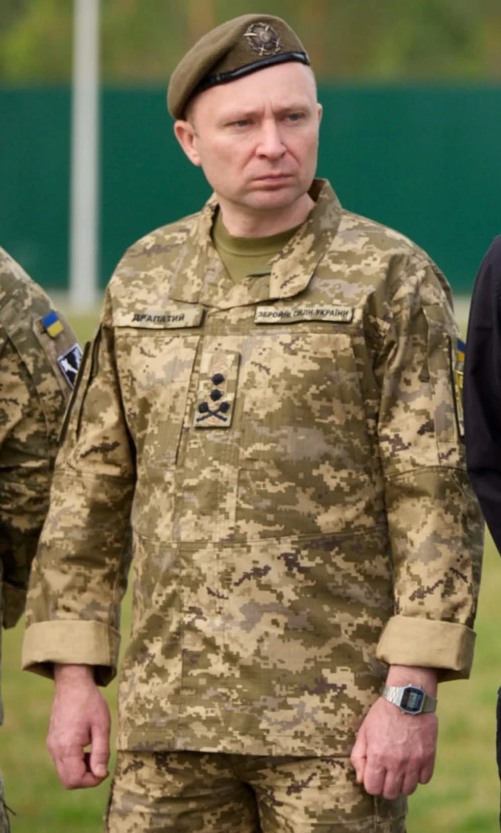 Який годинник носить Михайло Драпатий