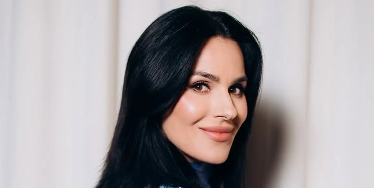 Маша Єфросиніна