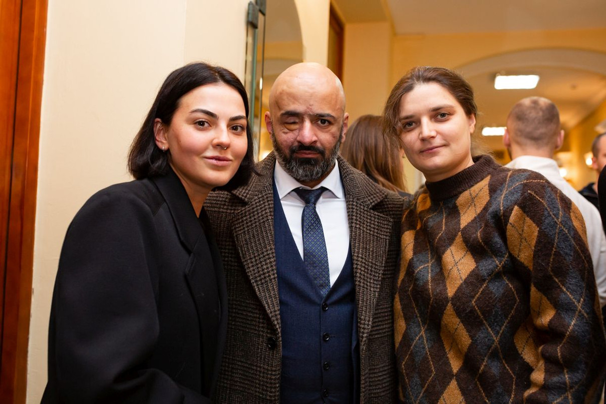 Аліна Михайлова, Масі Найєм та Марія Берлінська