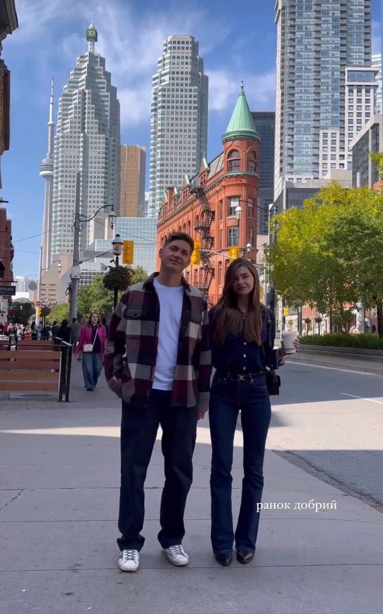 Подружжя прогулялося Оттавою