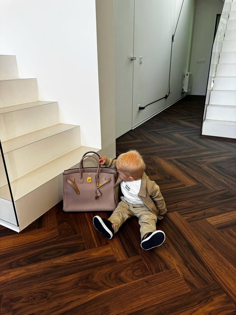 Катерина Остпчук показала сина коло Біркін