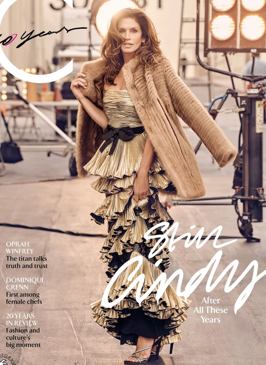 Сінді Кроуфорд у блискучій сукні знялася для глянцю