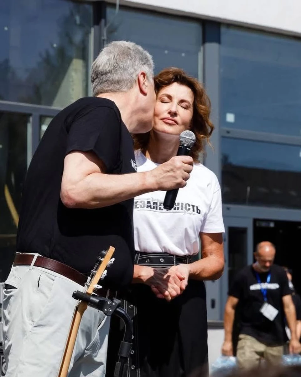 Петро Порошенко привітав свою дружину