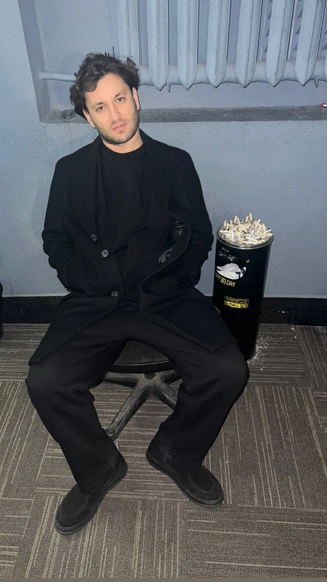 Через позицію продюсера від нього пішла дружина 