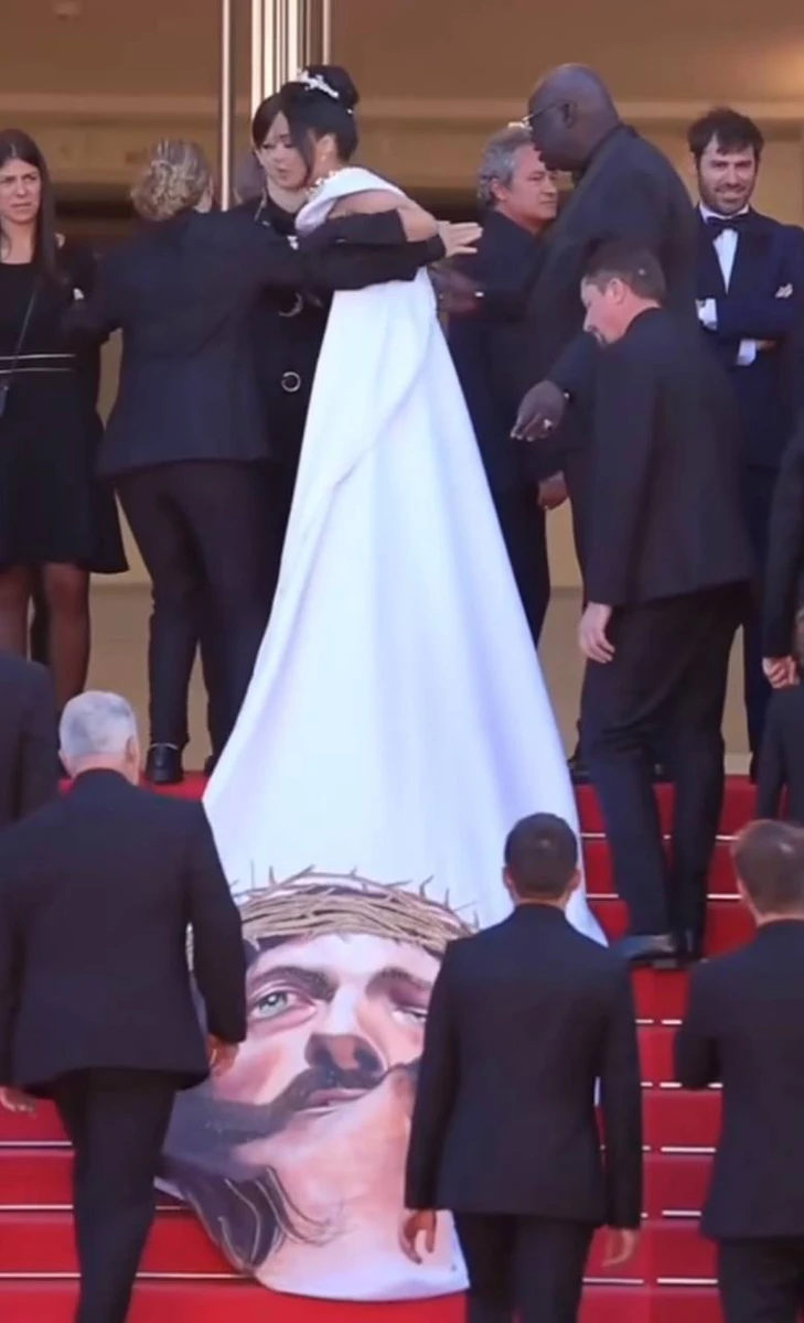 скрін скандалу з Мессієль Таверас