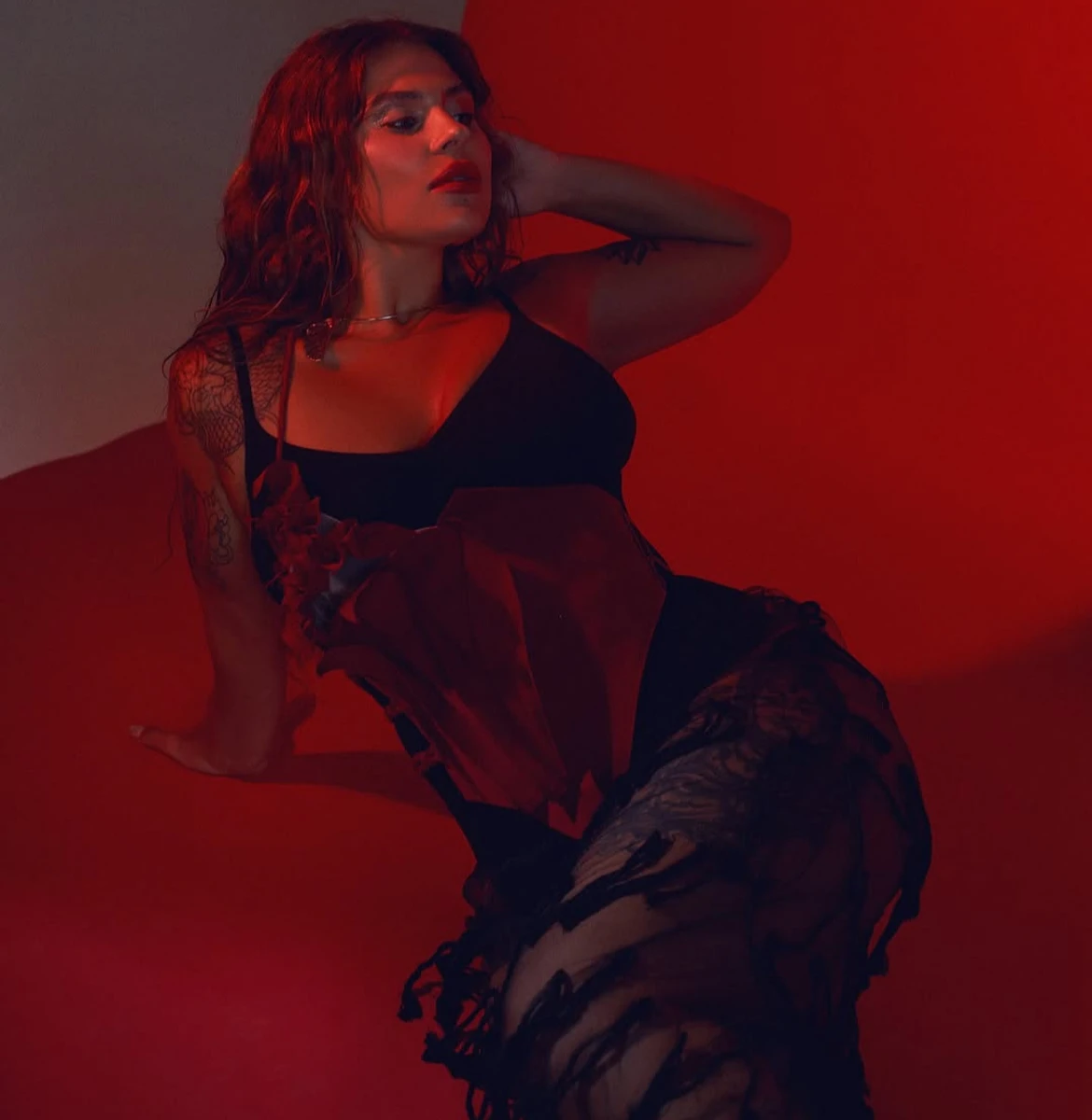 Олександра Заріцька позує у новій чуттєвій фотосесії