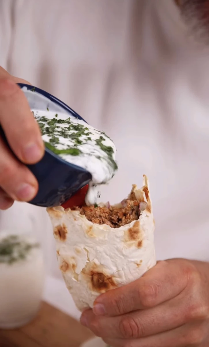 Ектор Хіменес-Браво показав варіант турецької страви