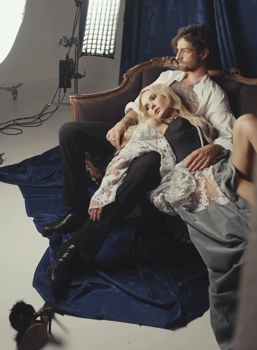 Олена Лавренюк полежала на Дантесі на зйомках для фільму