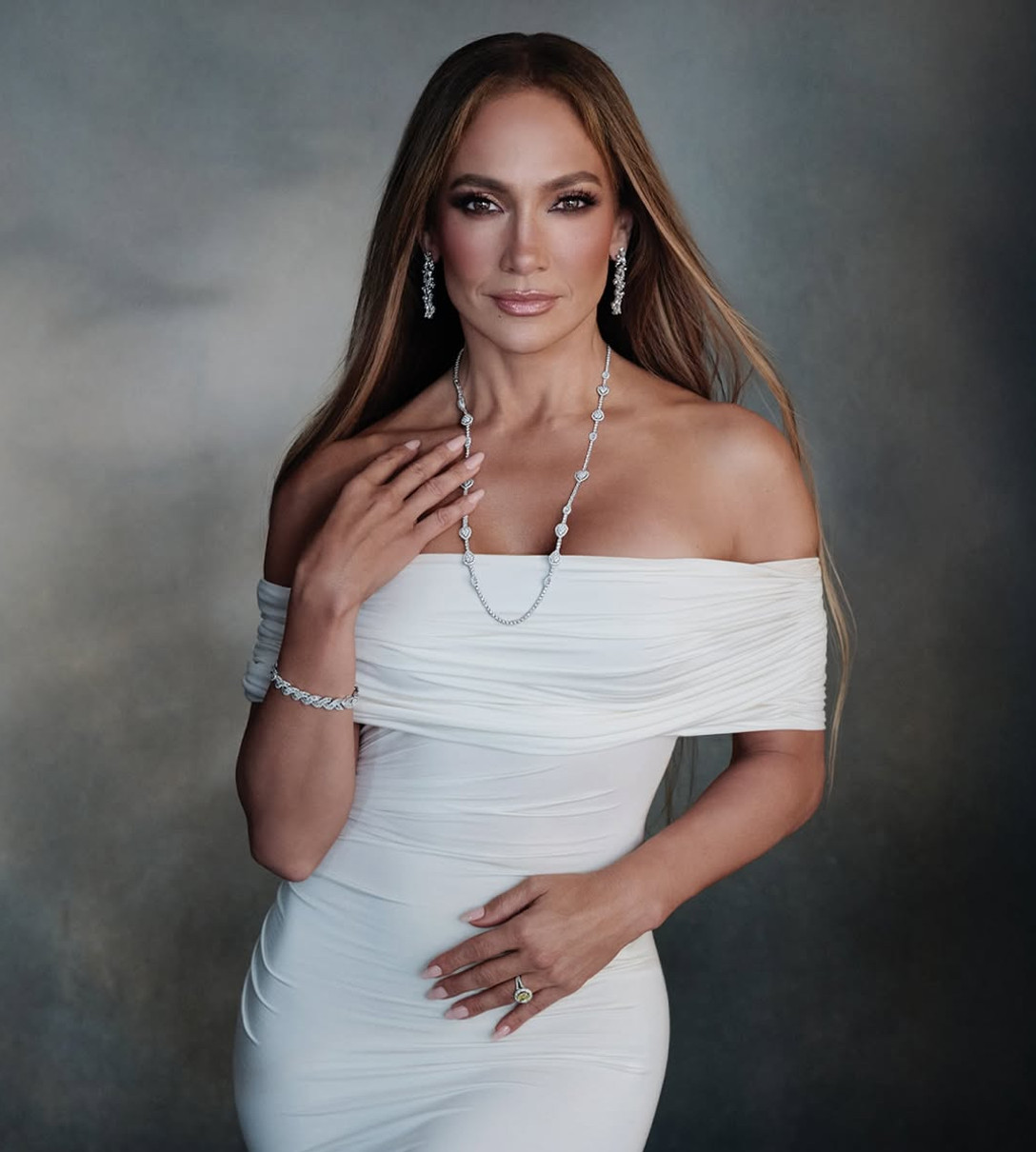 Дженніфер Лопес захейтили за угоду з ювелірним брендом