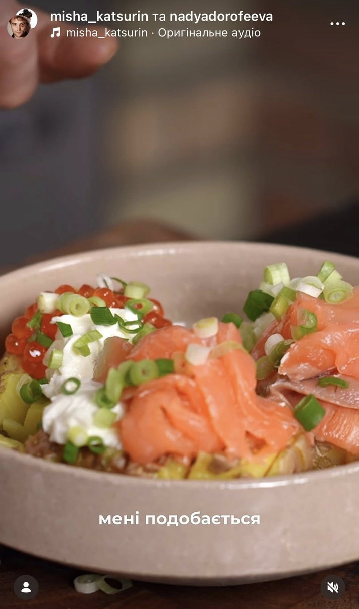 Картопля в мікрохвильовці