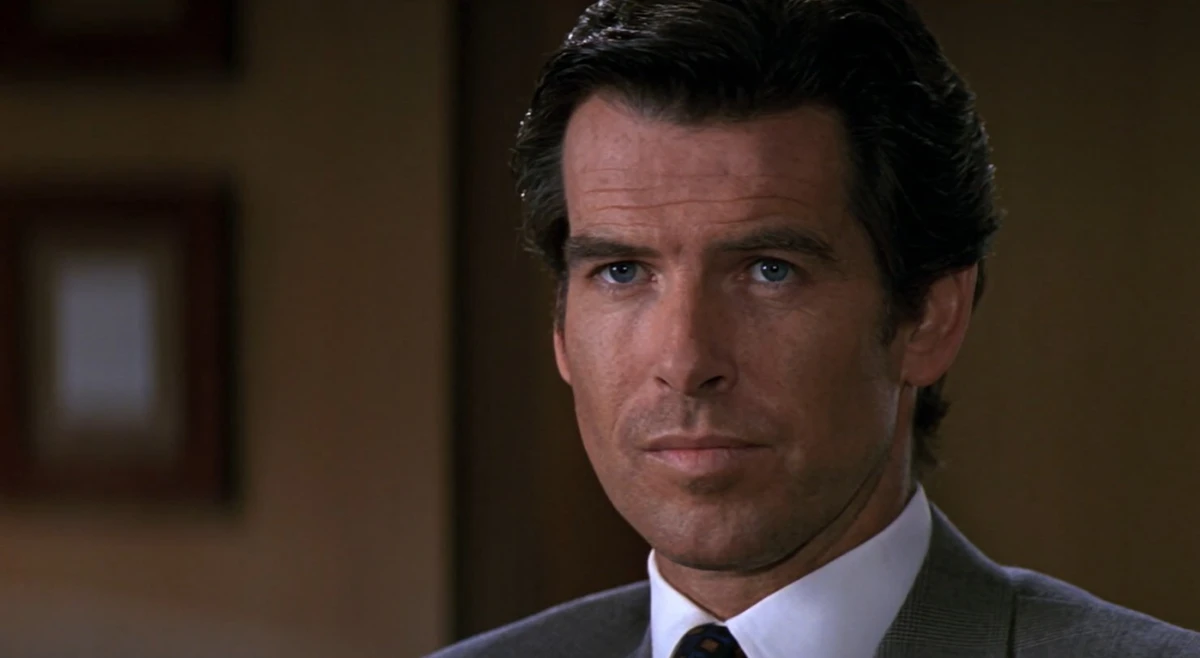 Як вам такий Бонд у виконанні Броснана?