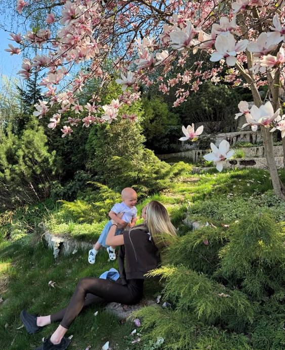 Дружина Гусєва покружляла сина