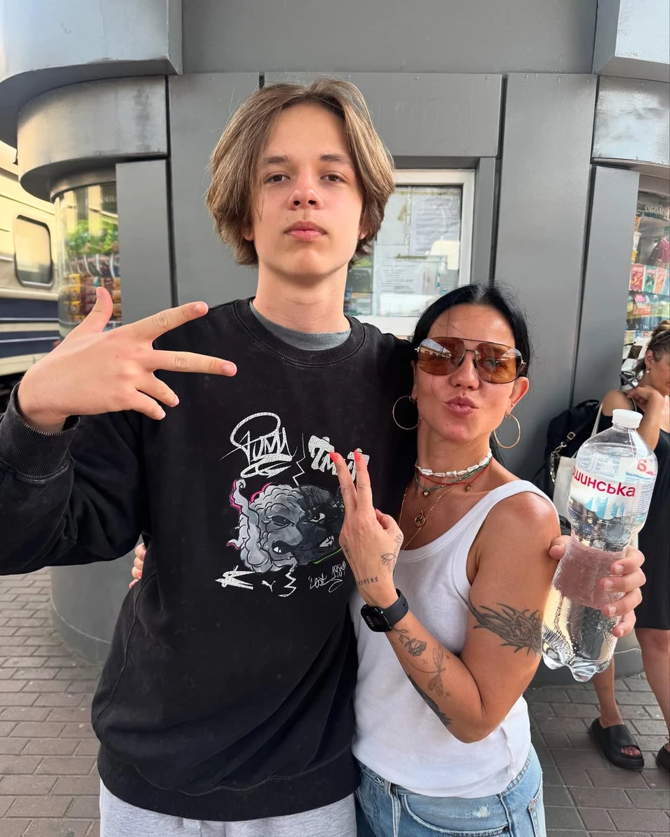 Ірина Горова на фото зі своїм сином