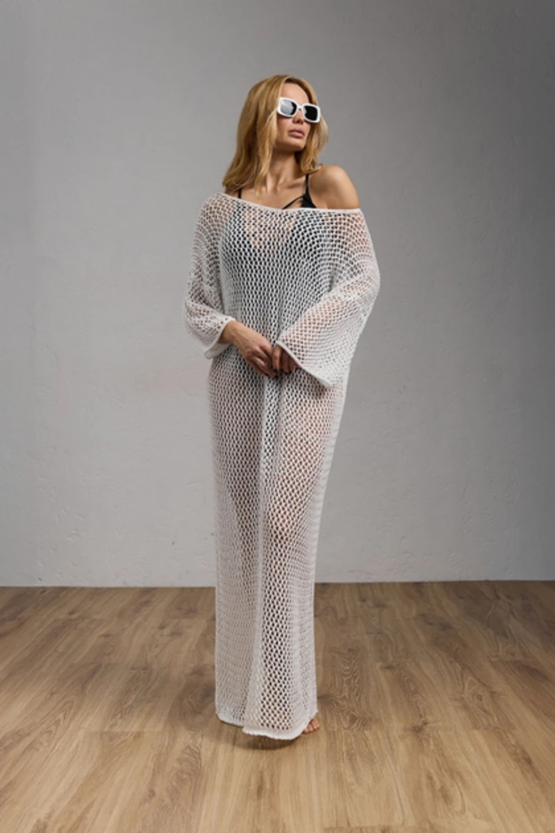 Образ з білою тунікою