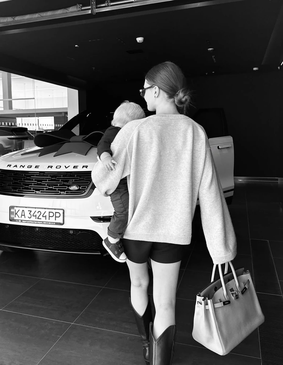 Катерина Остапчук показала подарунок чоловіка