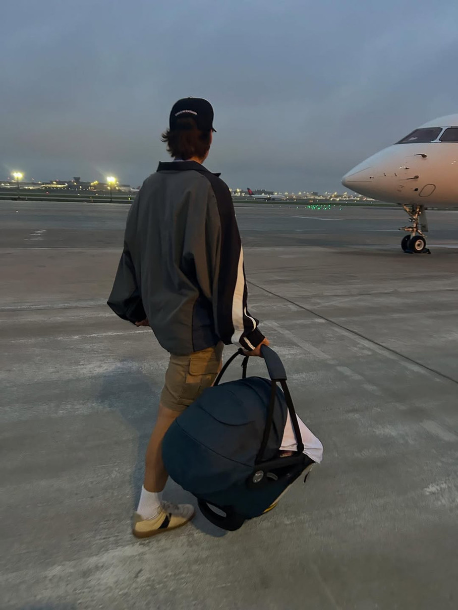 Міллі Боббі Браун показала сина Бон Джові з їхньою прийомною дитиною