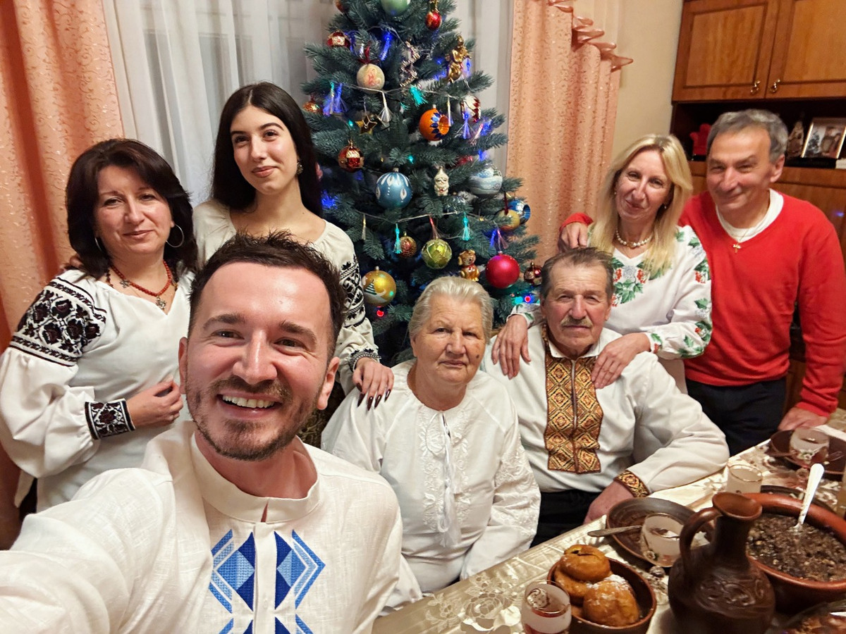 Андрій Черепущак з родиною