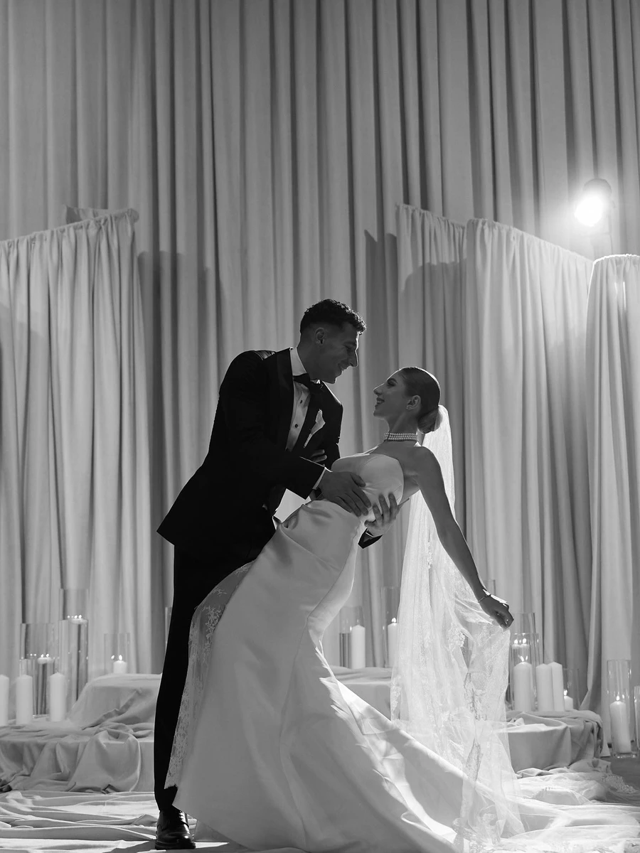 Танець молодят вийшов кінематографічним 