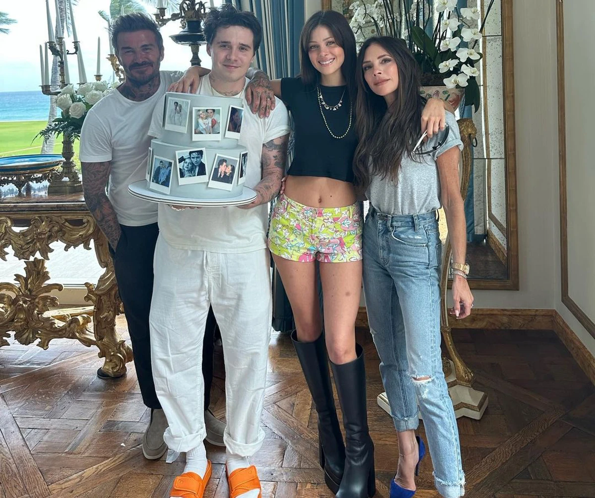 Бекхеми з сином та невісткою на річницю їхнього весілля