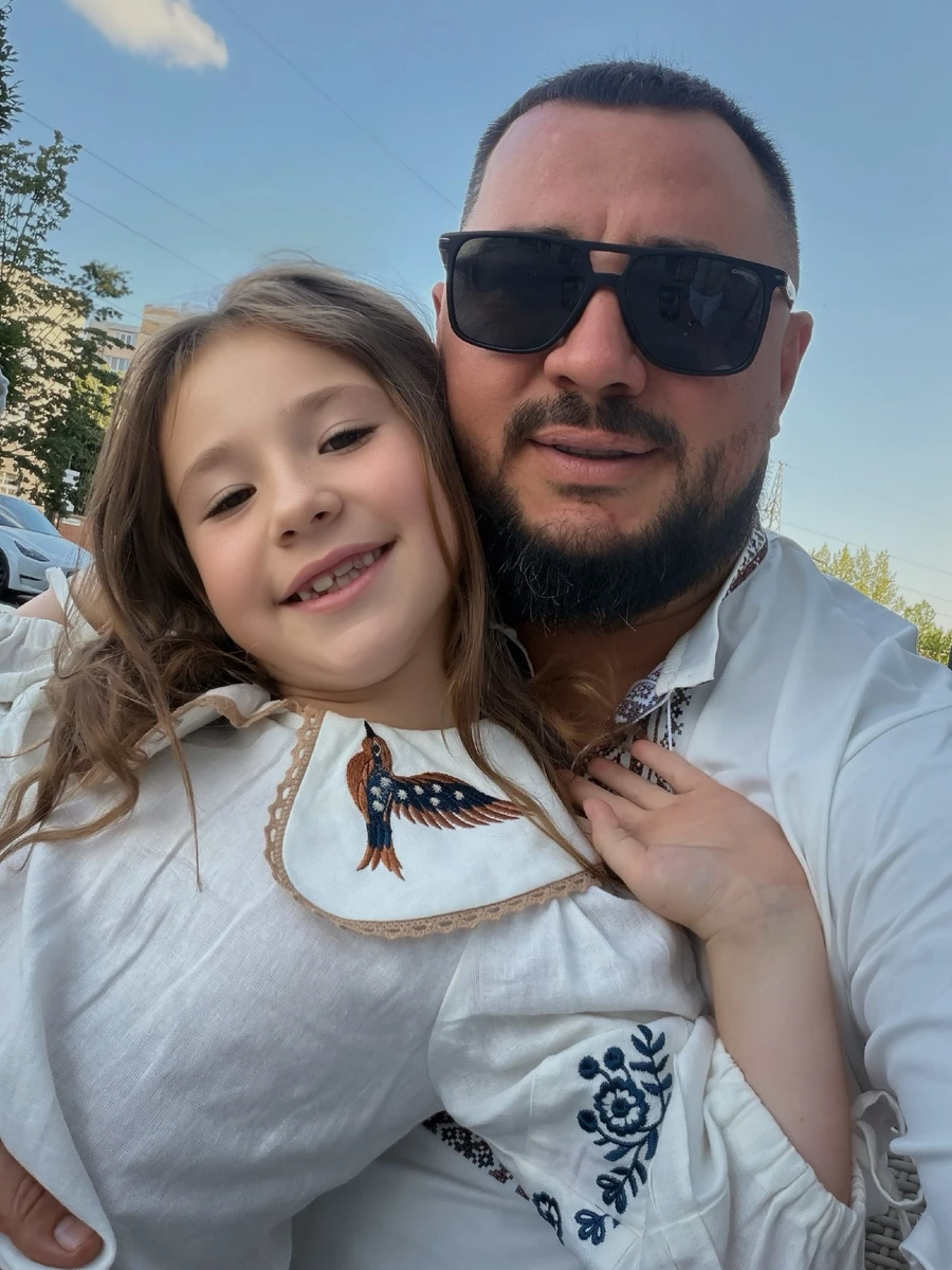 Наталка Карпа показала чоловіка-військового і їхню доньку