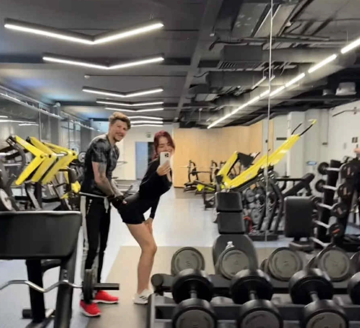 Анастасія Середа займається з чоловіком