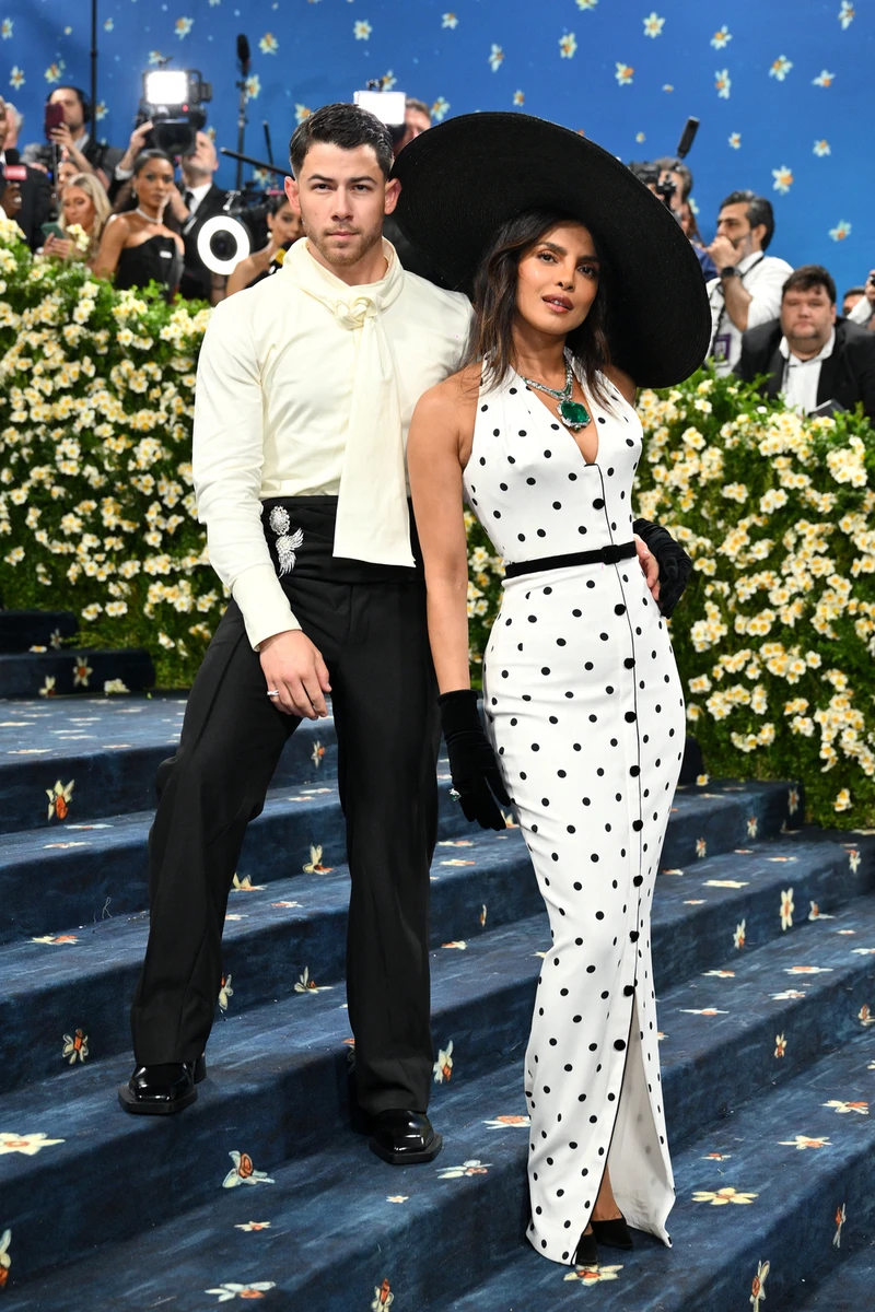 Пріянка Чопра з чоловіком на Met Gala 2025