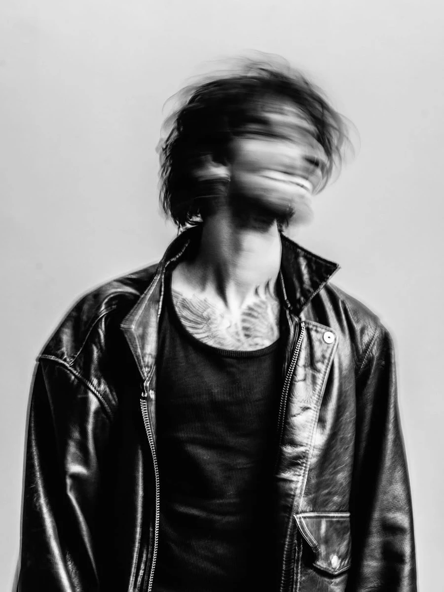 Володимир Дантес заінтригував згадкою про кохану людину