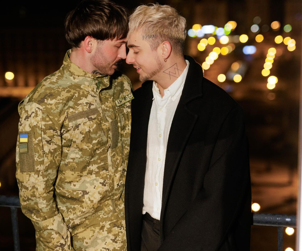 Melovin заручився із чоловіком