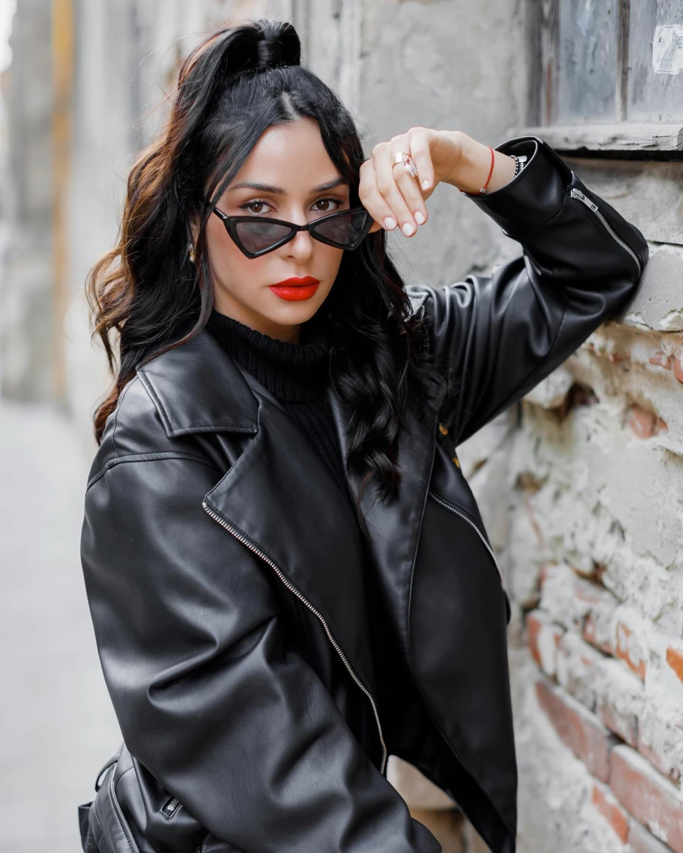 Цікаво, чи будуть якісь підказки стосовно обранця виконавиці?