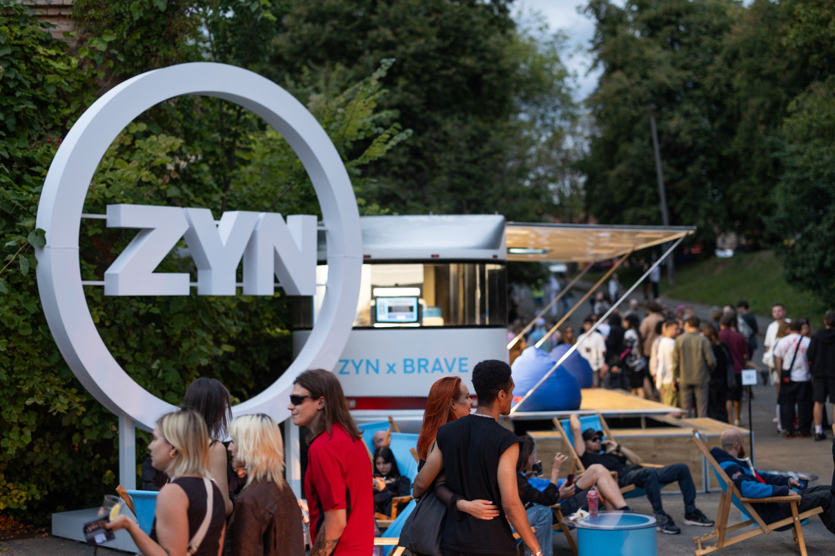 Brave! Factory — незалежний фестиваль сміливої музики і мистецтва. Кіностудія Довженка, Київ.