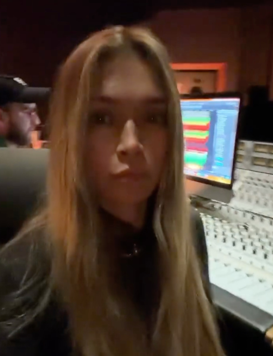 Віра Брежнєва показалася за записом нової пісні у Києві