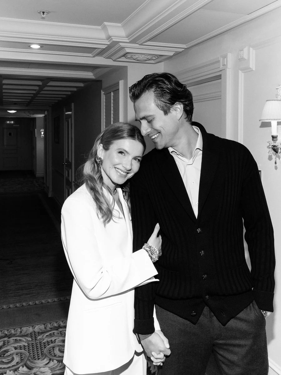 Юрушева і Скучко на чорно-білому фото