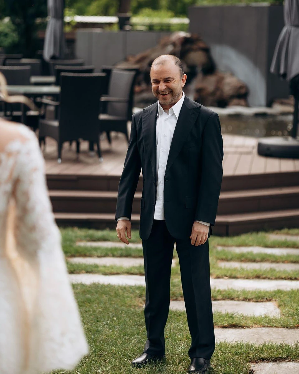 Віктор Павлік в 4 річницю весілля