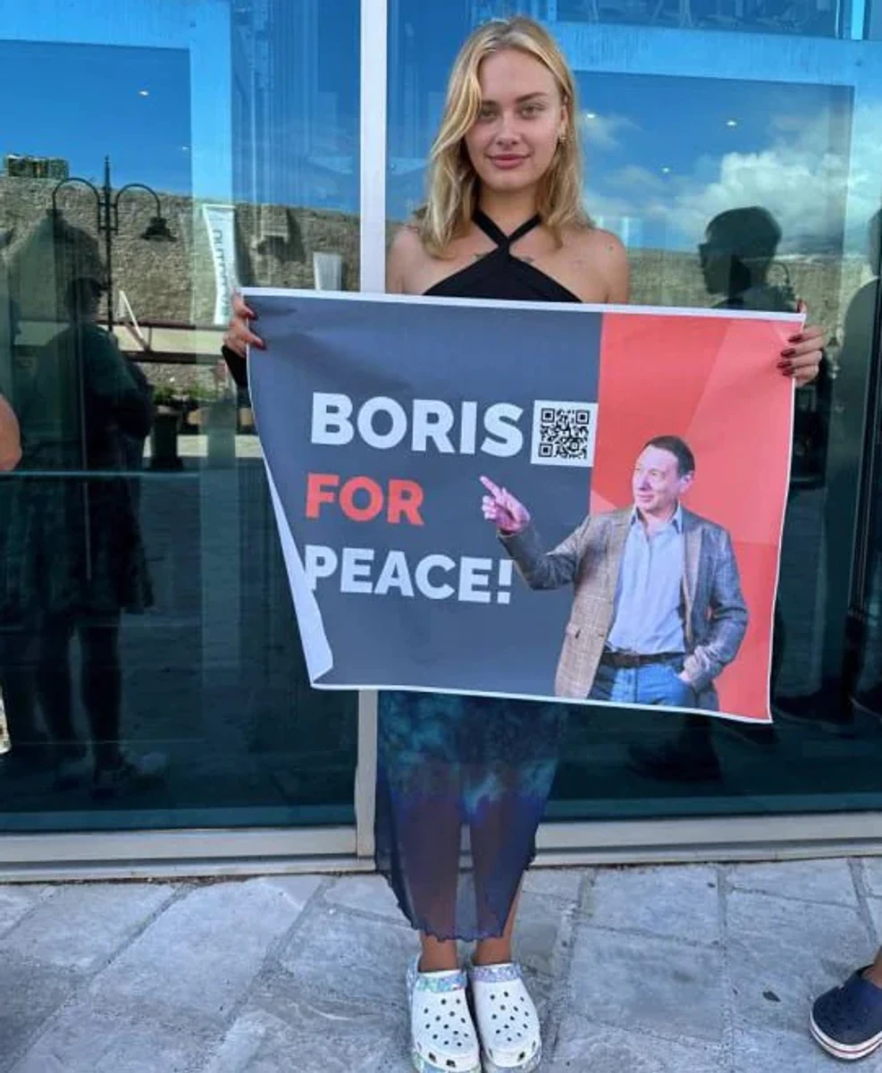 Марія Ковальчук у Дубаї підтримала російського політика