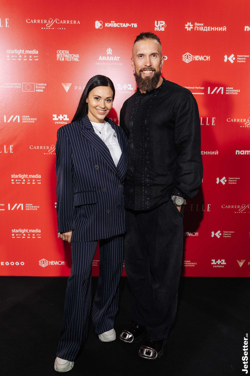 Елегантний Олексій Суровцев на кінофестивалі ОМКФ