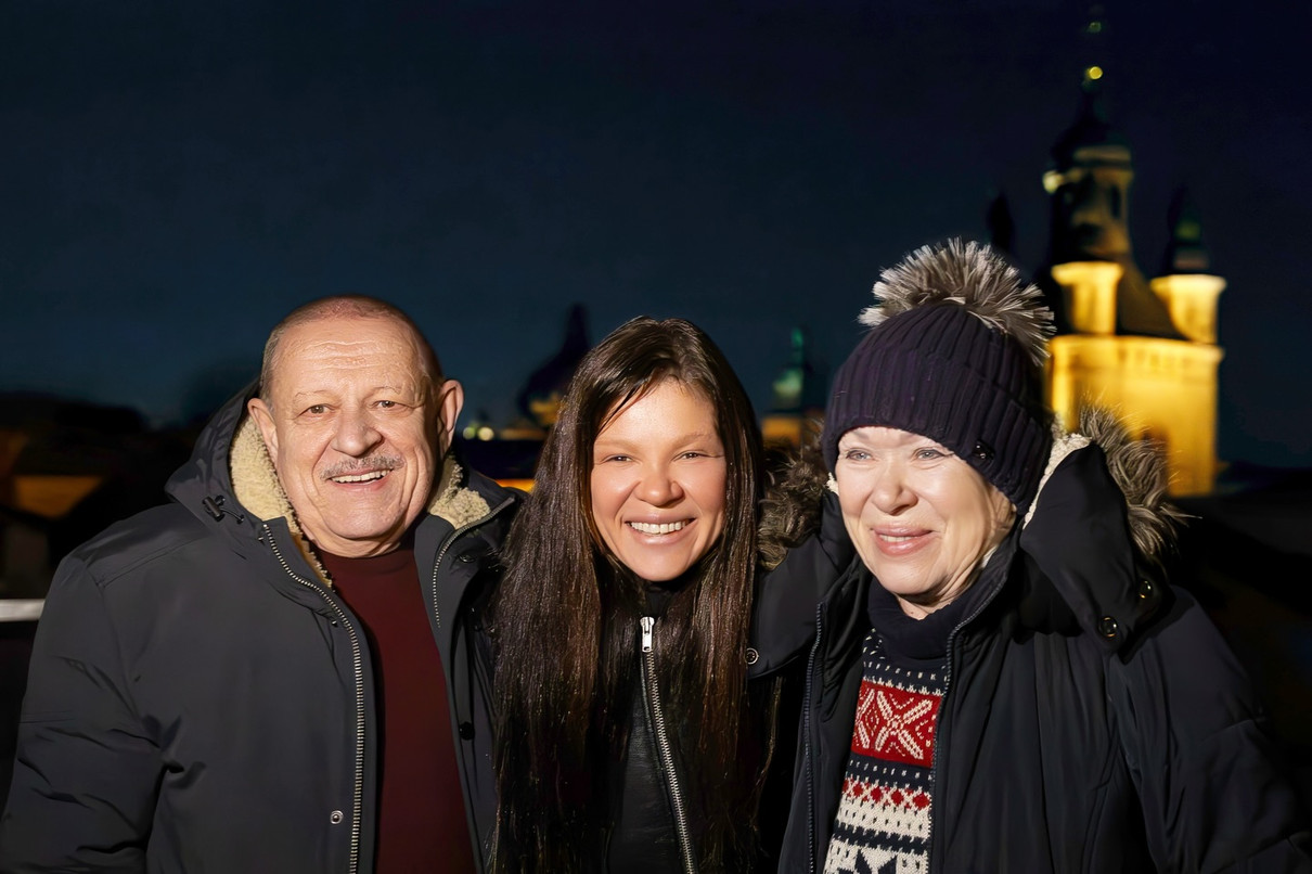 Руслана Лижичко з батьками