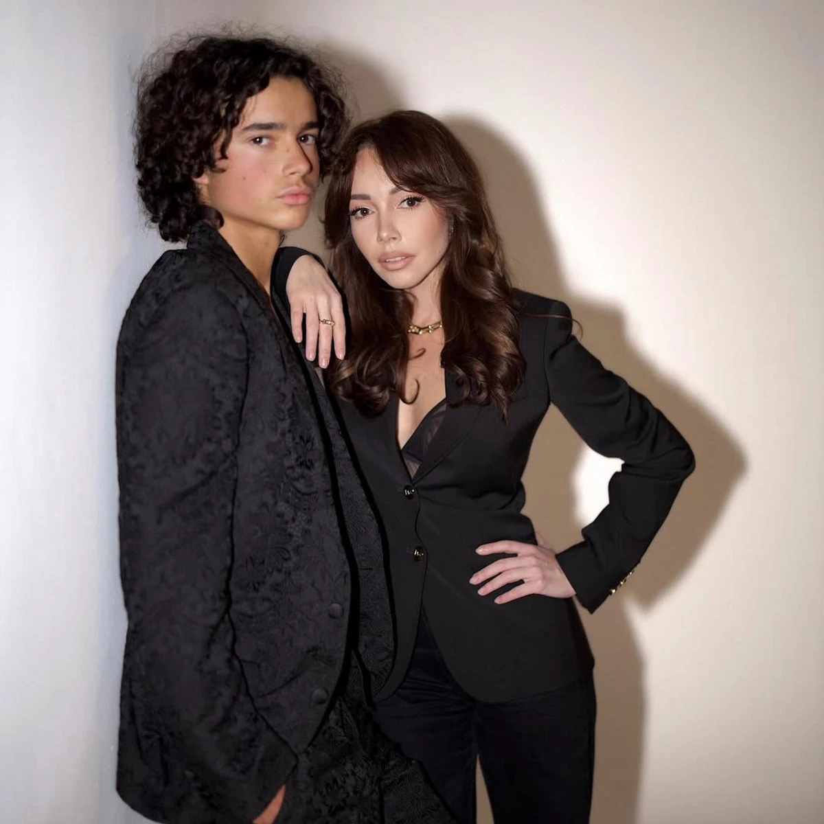 Катерина Кухар показала свого дорослого сина у костюмі