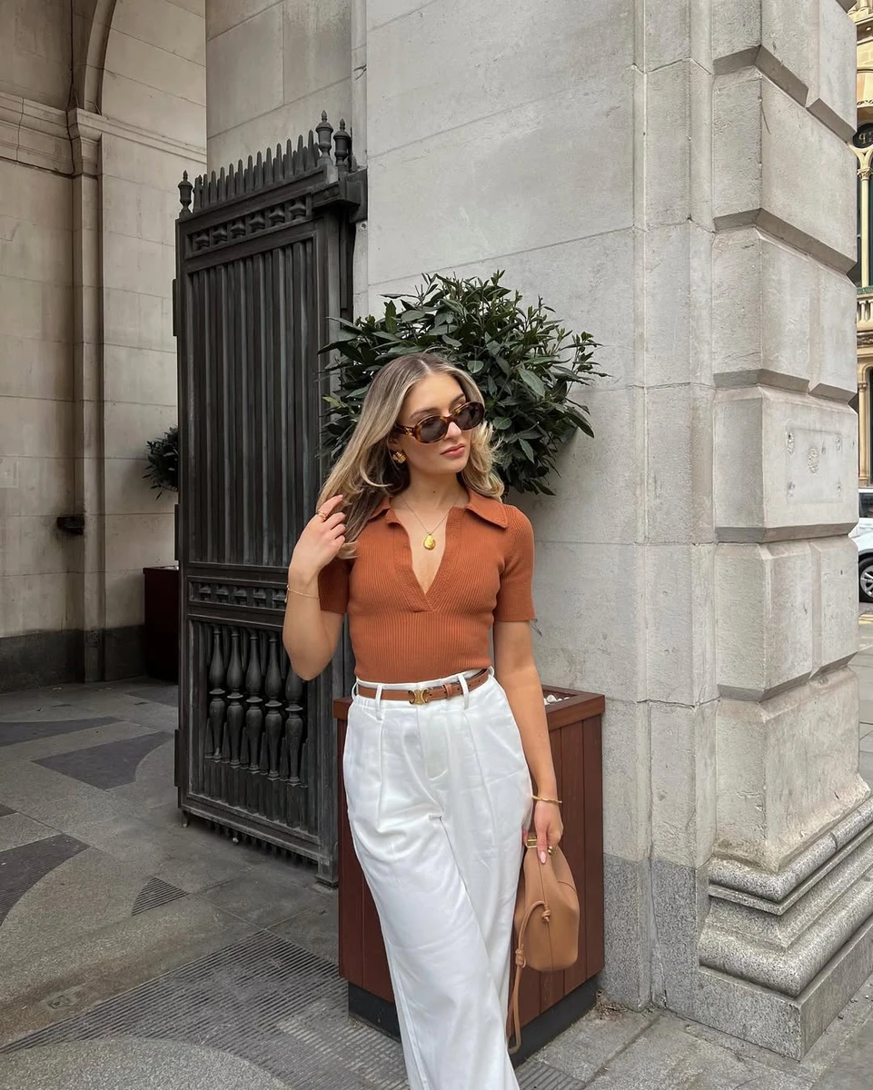 Поло з вирізом