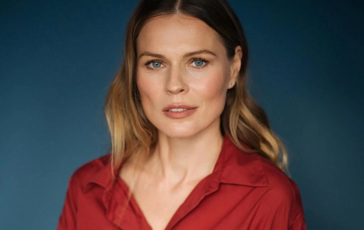 Ольга Фреймут позує для фото