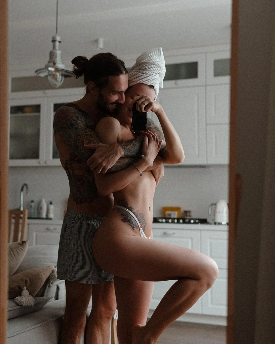 Такі спільні зйомки інтимного характеру пара робить майже кожного тижня