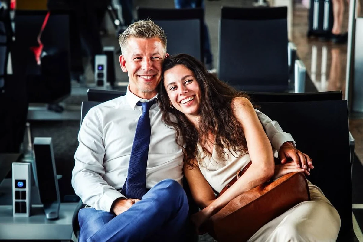 Петер Мадяр з дівчиною